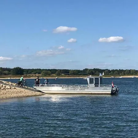 Chalet On The Recreational And The Veluwe Lathum